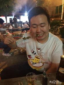 胖子吃霸王瓜视频,趣味横生吃瓜大赛