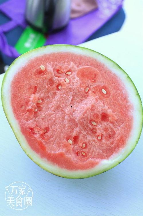 合肥吃瓜女,网络热议背后的故事